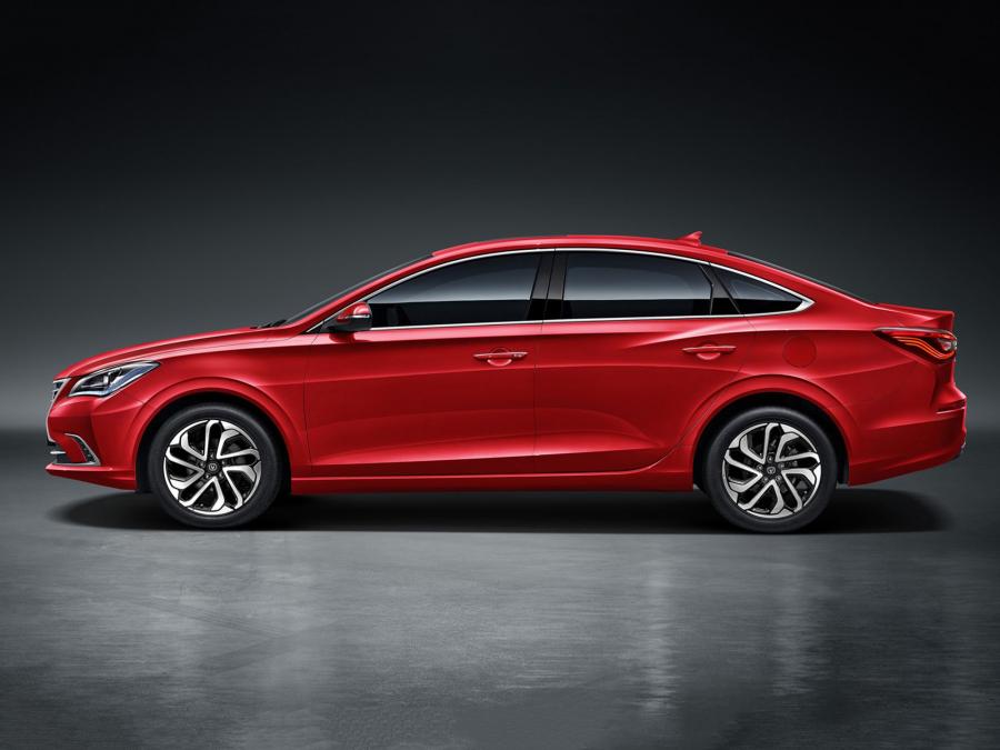  ChangAn Eado 2018 года  (фото 3 из 23)